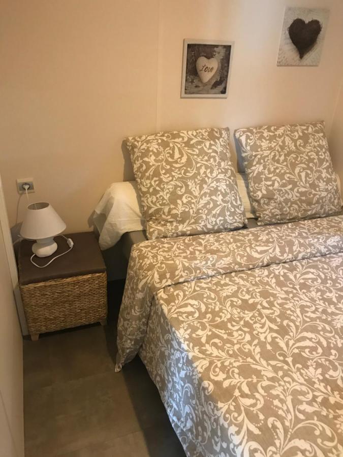 Mobilhome En Face Des Plages 히에레 외부 사진