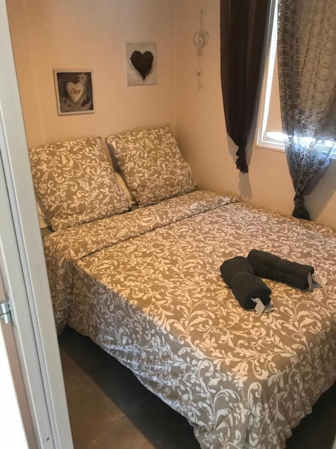 Mobilhome En Face Des Plages 히에레 외부 사진